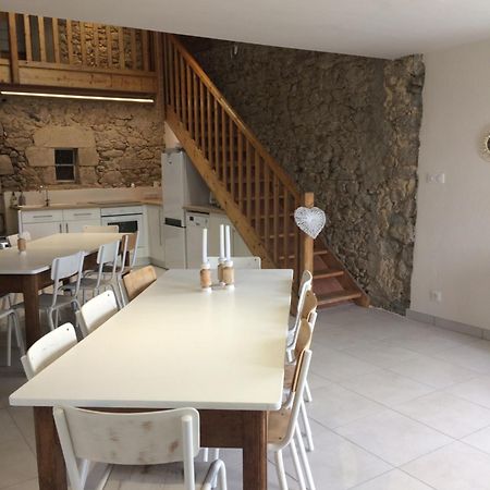 LE PETIT MONTY Gite Côté Jardin Saint-Malo-du-Bois Exterior foto