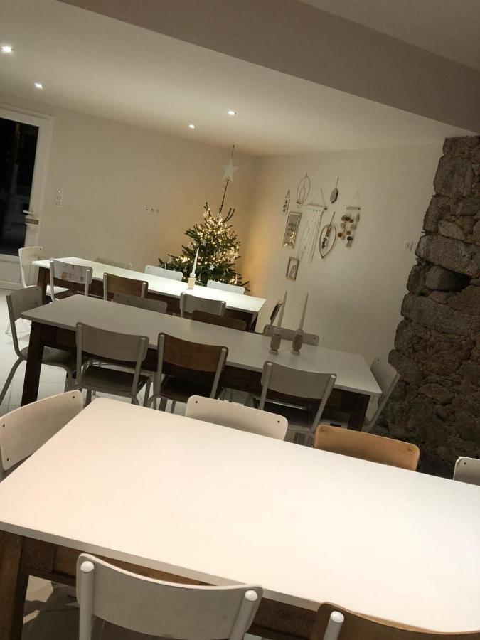 LE PETIT MONTY Gite Côté Jardin Saint-Malo-du-Bois Exterior foto
